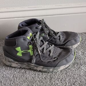 Under Armour Boys Basketball Shoes 5